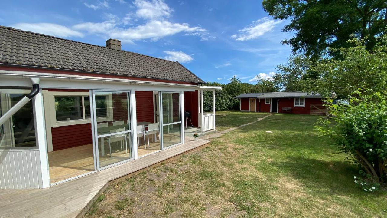 Charmig, Nyrenoverat Och Fullt Utrustad Stuga. Anpassad Foer Hundar, Naera Till Naturen Och Havet. Gangavstand Till Golfbana. Kalmar Buitenkant foto